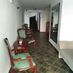 Hana Hotel 3*