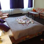 Hana Hotel 3*