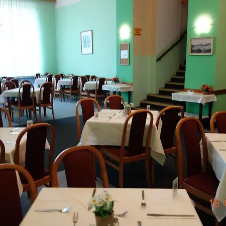 Haná Hotel 3*