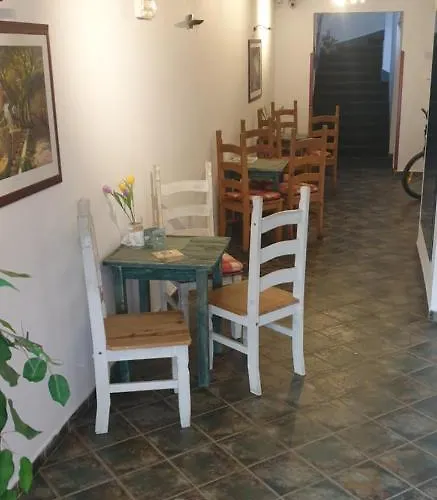 酒店 Wellness Hana 玛丽亚温泉